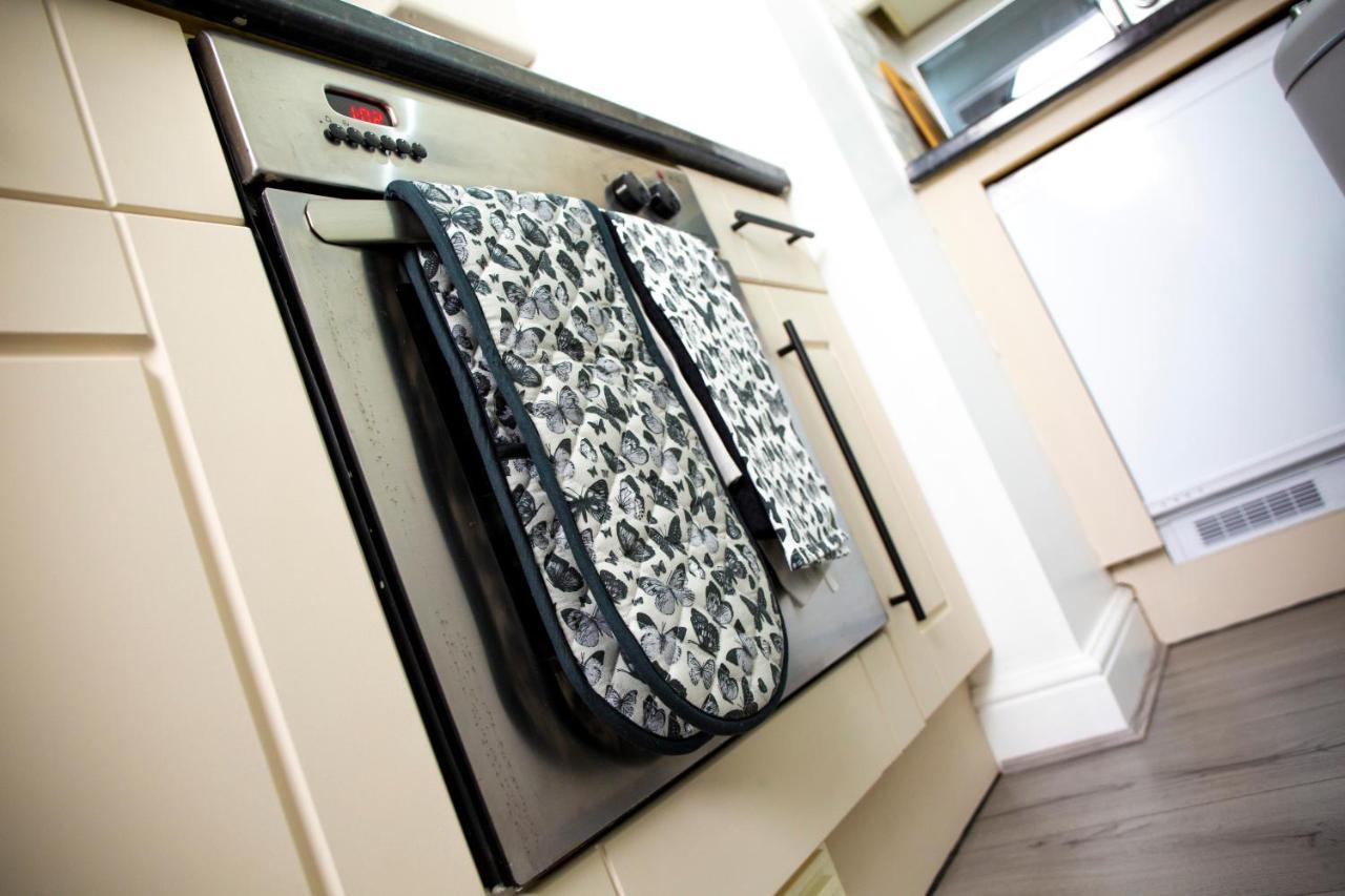 Modern Townhouse Apartment With Free Parking And Wifi Stratford-upon-Avon Exteriér fotografie