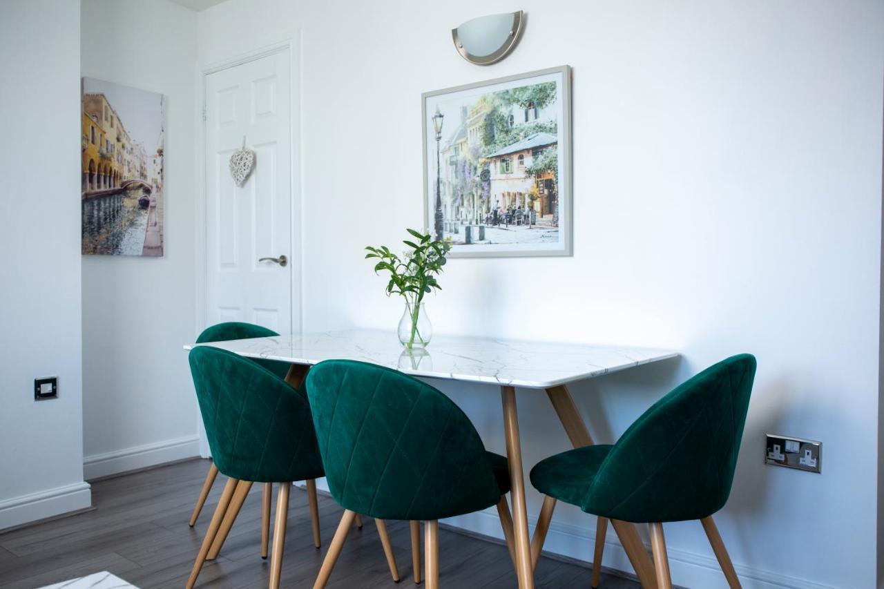 Modern Townhouse Apartment With Free Parking And Wifi Stratford-upon-Avon Exteriér fotografie
