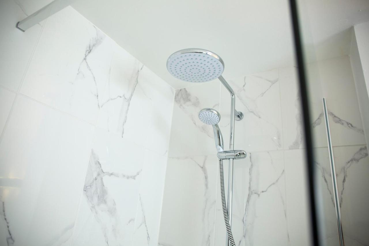 Modern Townhouse Apartment With Free Parking And Wifi Stratford-upon-Avon Exteriér fotografie